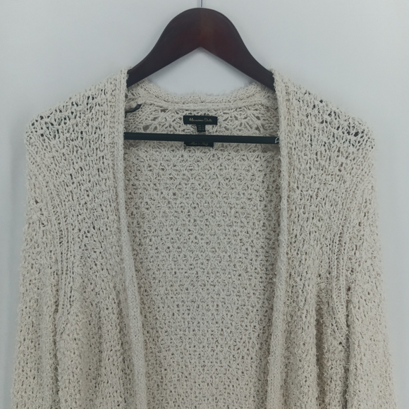 Massimo Dutti Bouclé Knit Cardigan Sweater Large Beige Cream Italy Cozy Designer - Picture 4 of 13